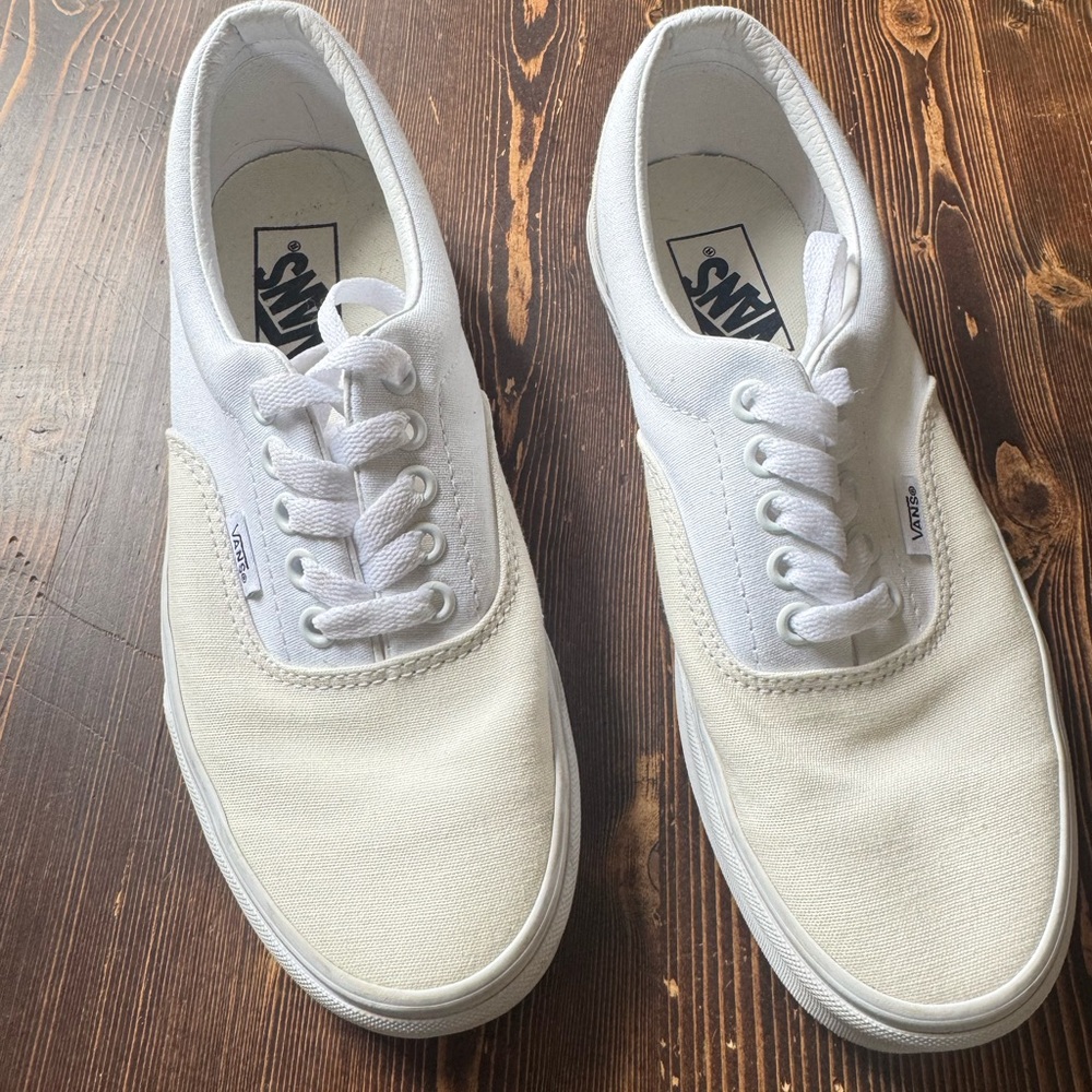 Vans White Canvas Sneakers Classic Low-Top Design